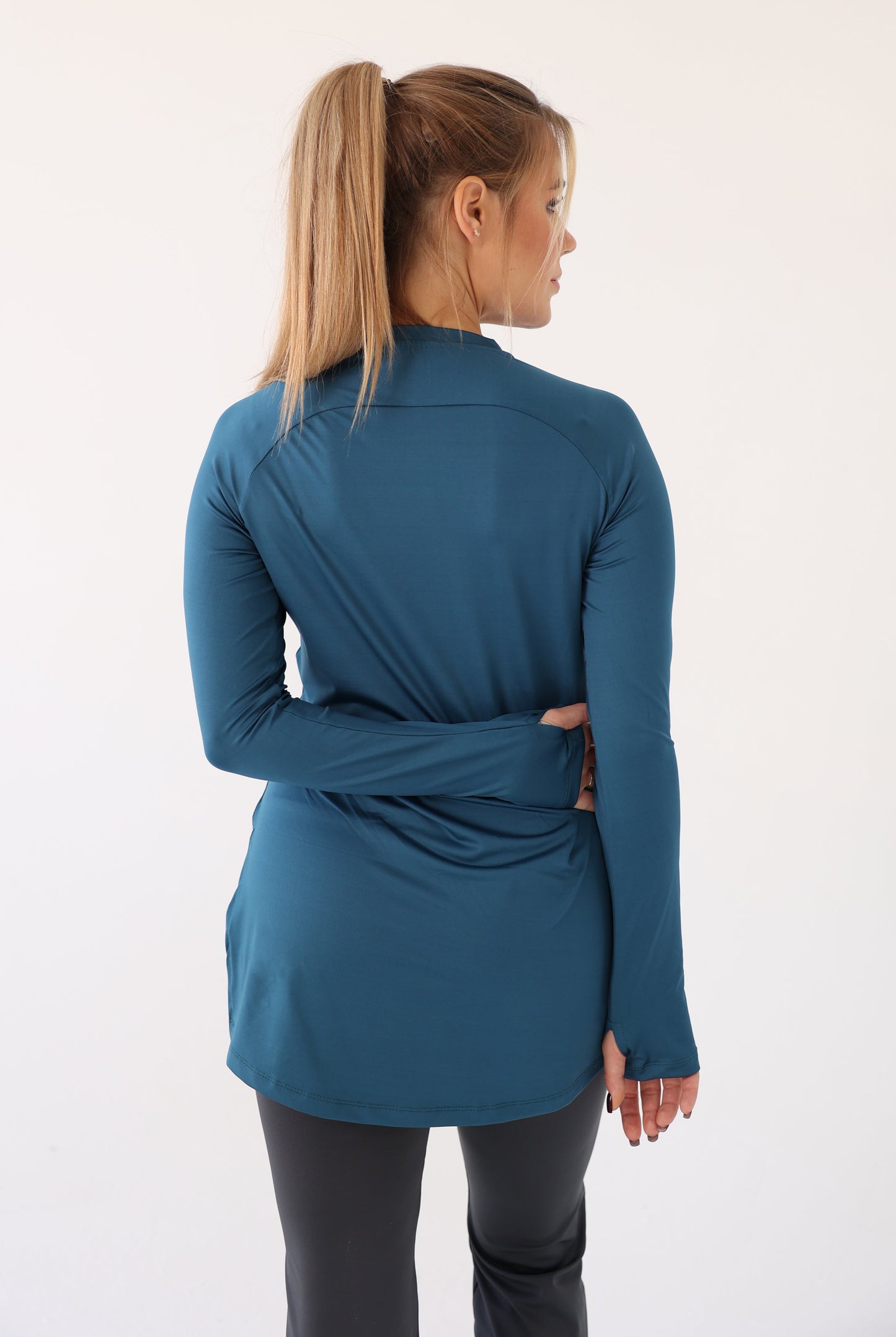 Long sleeve slim fit