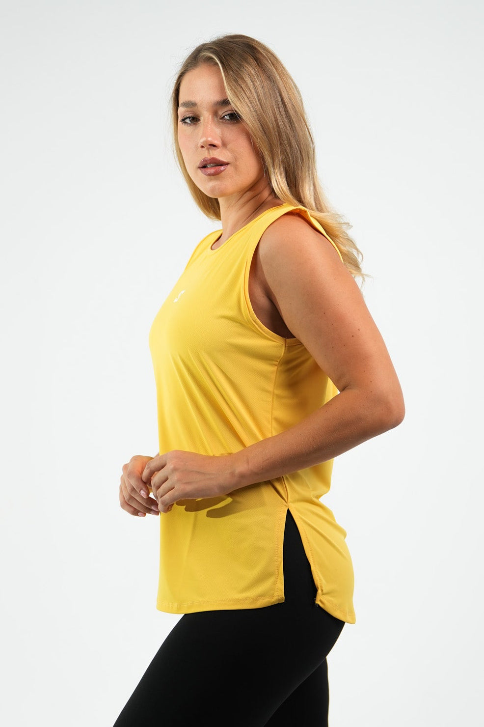 COMFY TANK TOP