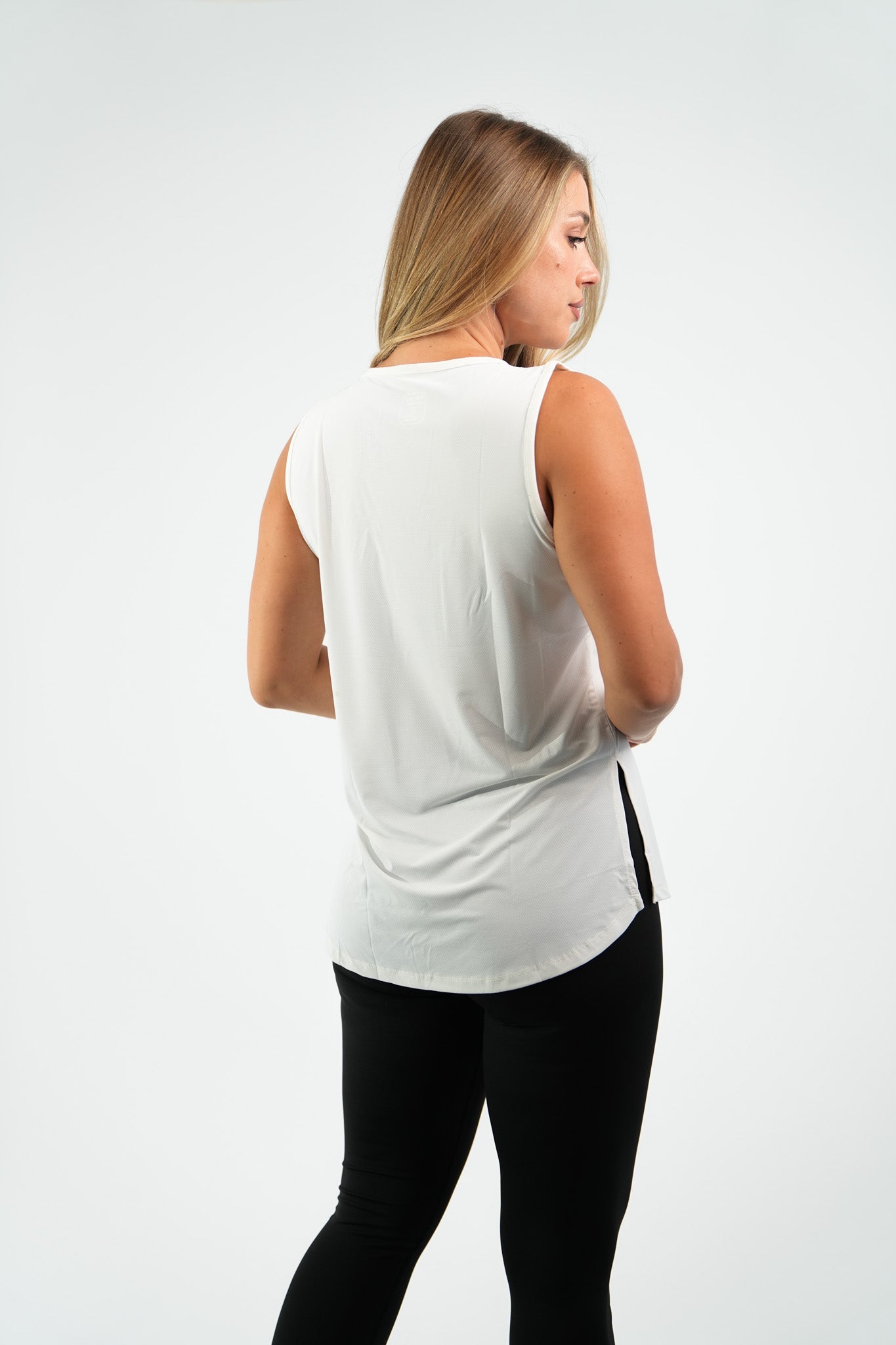 COMFY TANK TOP